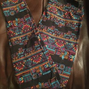 BNWOT OS Lularoe Leggings